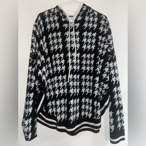 Black and White Crown & Ivy 2pc Set